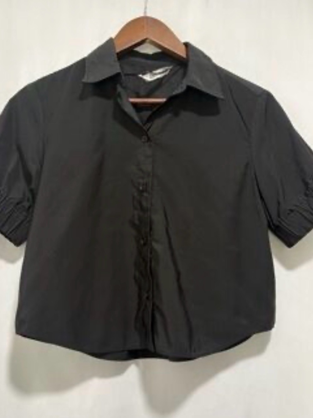 Zara Black Short-Sleeve Button-Down Shirt